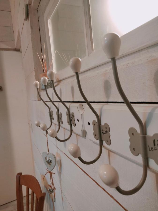 Chambre Familiale Anna "Mon Lit Au Pre" , Jusqu'A 4 Adultes Et 2 Enfants Avec Piscine Familles, Couples Ou Femmes Seulement Pontours Εξωτερικό φωτογραφία