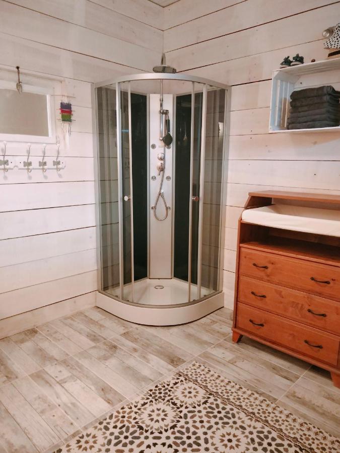 Chambre Familiale Anna "Mon Lit Au Pre" , Jusqu'A 4 Adultes Et 2 Enfants Avec Piscine Familles, Couples Ou Femmes Seulement Pontours Εξωτερικό φωτογραφία